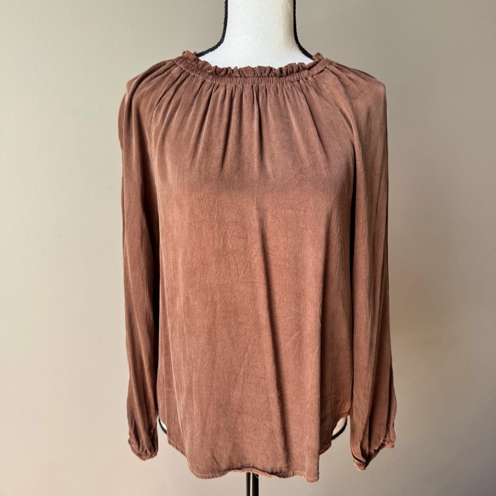 Cloth & Stone Top
